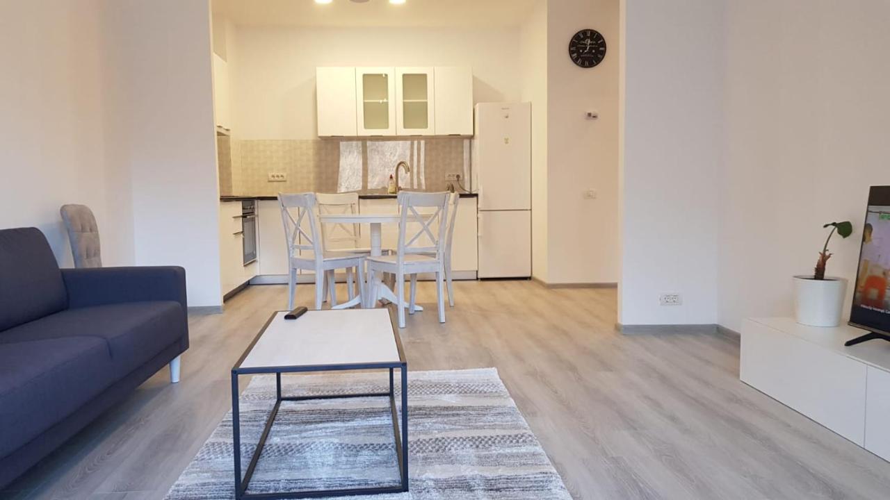 Apartmentsbnb828 Brasov Ngoại thất bức ảnh