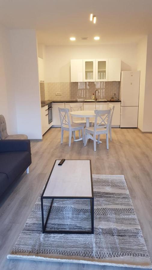 Apartmentsbnb828 Brasov Ngoại thất bức ảnh